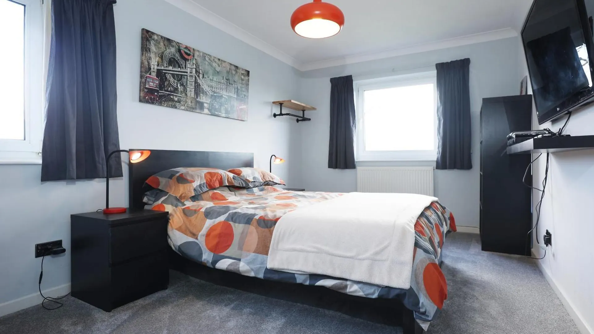 Llwyn Pia By N And N Stays Ltd, With Private Pool, Sauna And Hot Tub, Perfect For Relocation, Workers Or Your Ideal Getaway Cardiff 0*,
